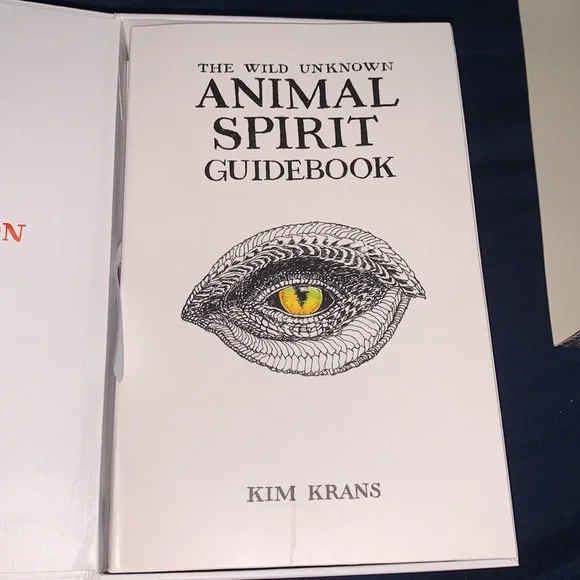 The wild and unknown animal spirit deck and guidebook - Picture 5 of 6